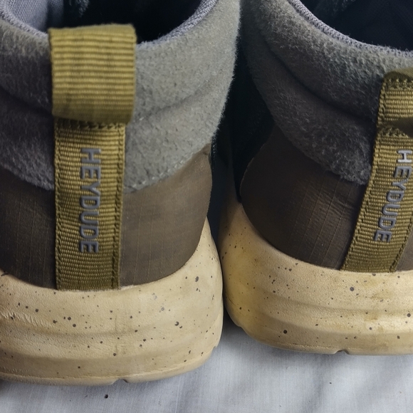 Hey Dude Men's Hightops Trail Blazers Size 12 Ultra Grip - Picture 6 of 16